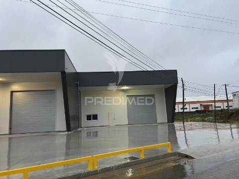 Armazém ou indústria águeda e borralha