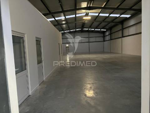 Armazém ou indústria águeda e borralha