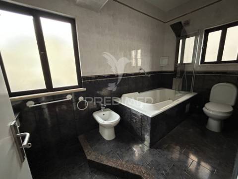 Moradia t4+1 no centro da gafanha da nazaré