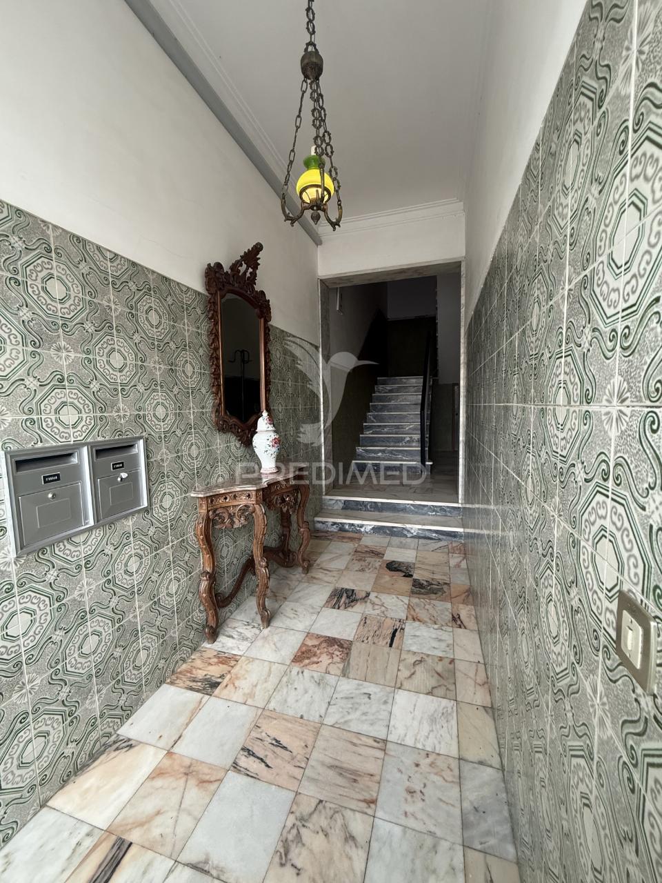 Apartamento t2 com 117 m² no centro do cartaxo