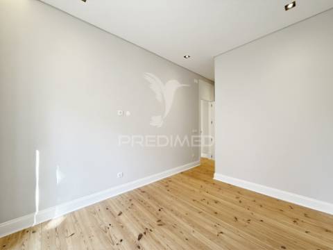 T3 totalmente renovado em lisboa - areeiro