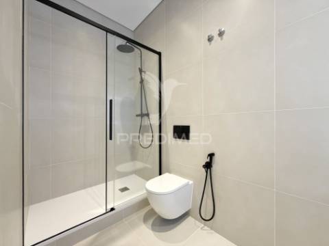 T3 totalmente renovado em lisboa - areeiro