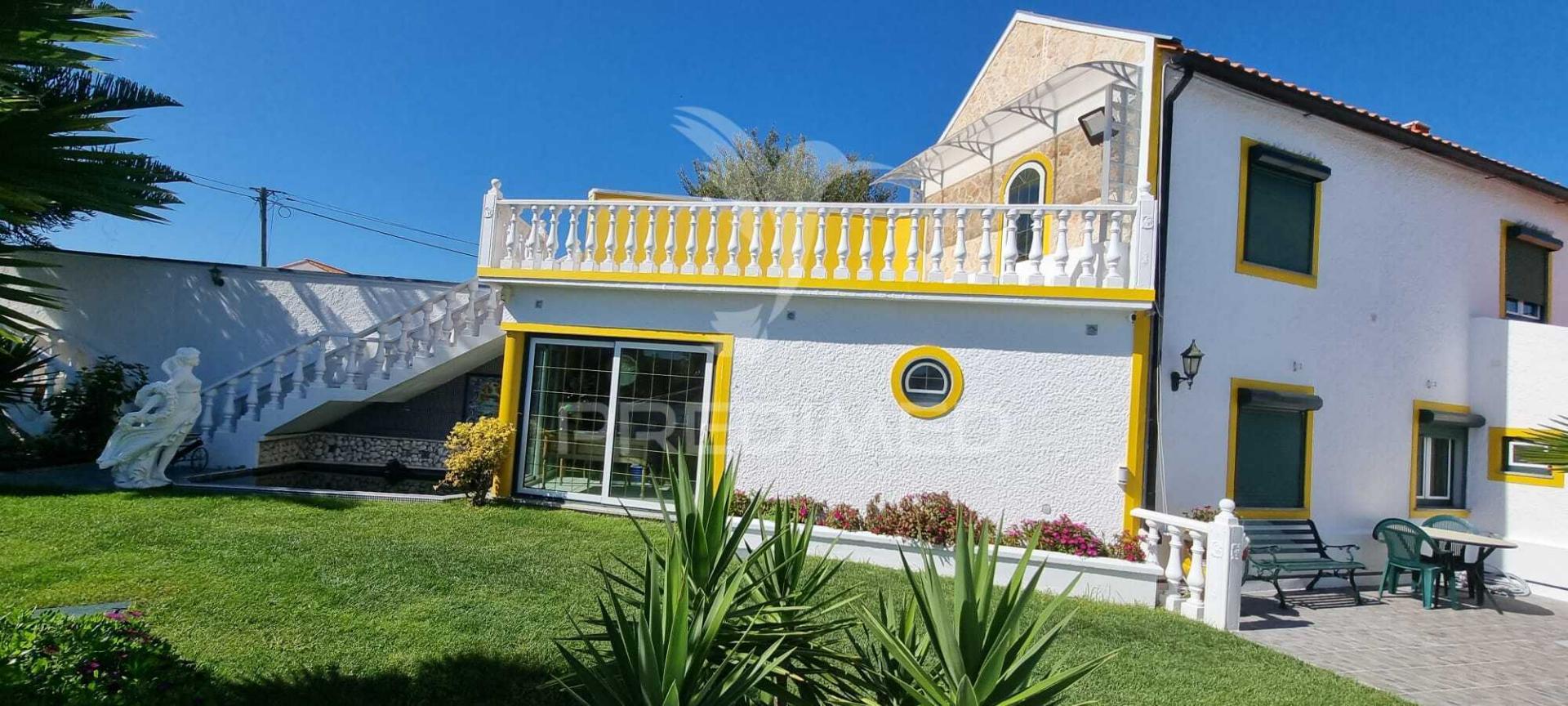 Moradia t4+1 com piscina em esgueira