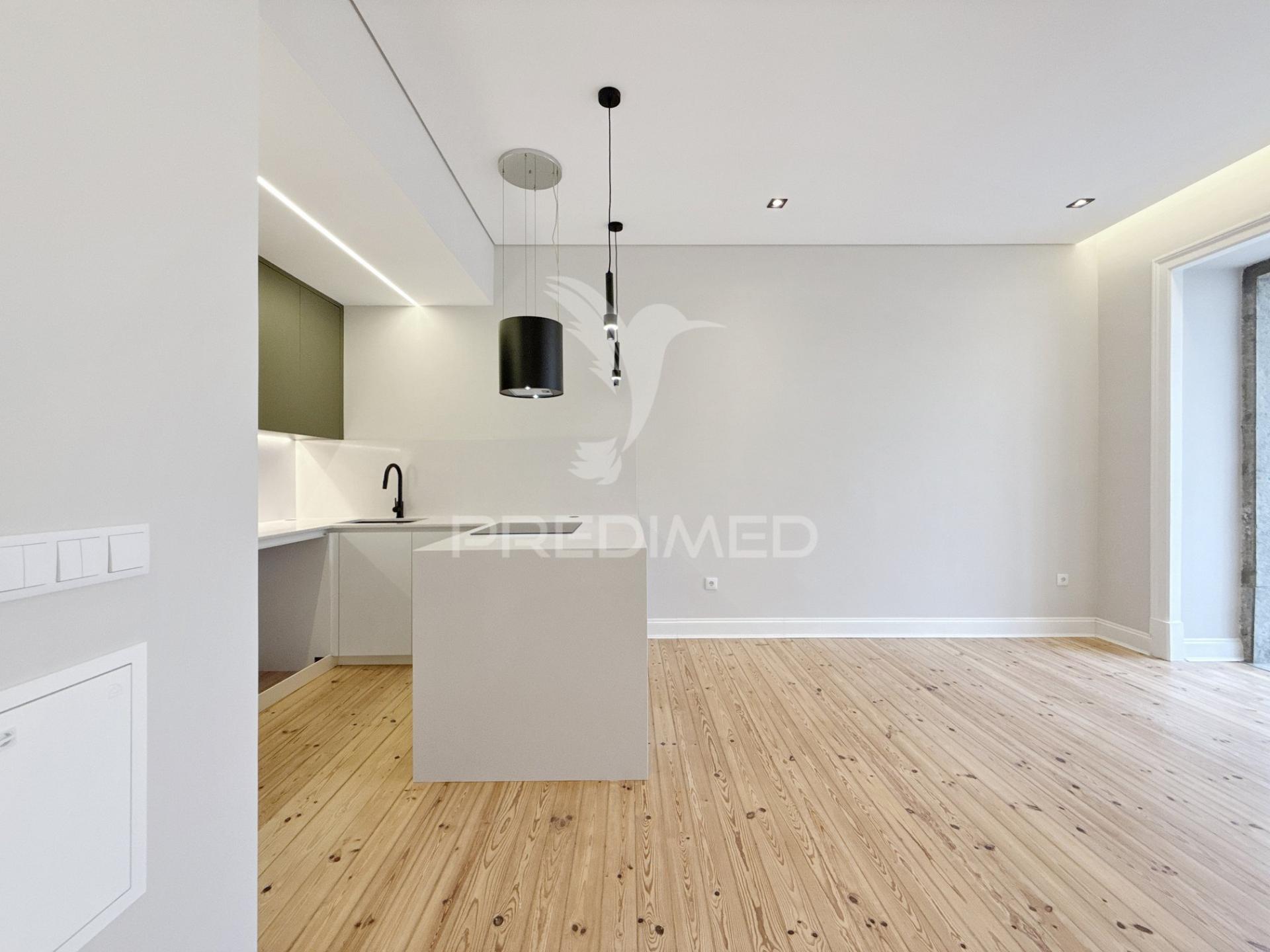 T3 totalmente renovado em lisboa - areeiro