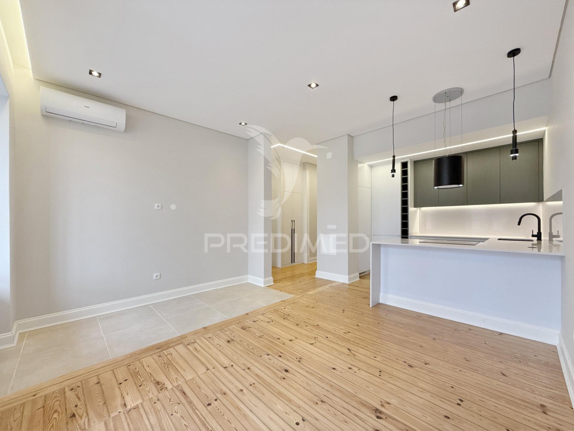 T3 totalmente renovado em lisboa - areeiro