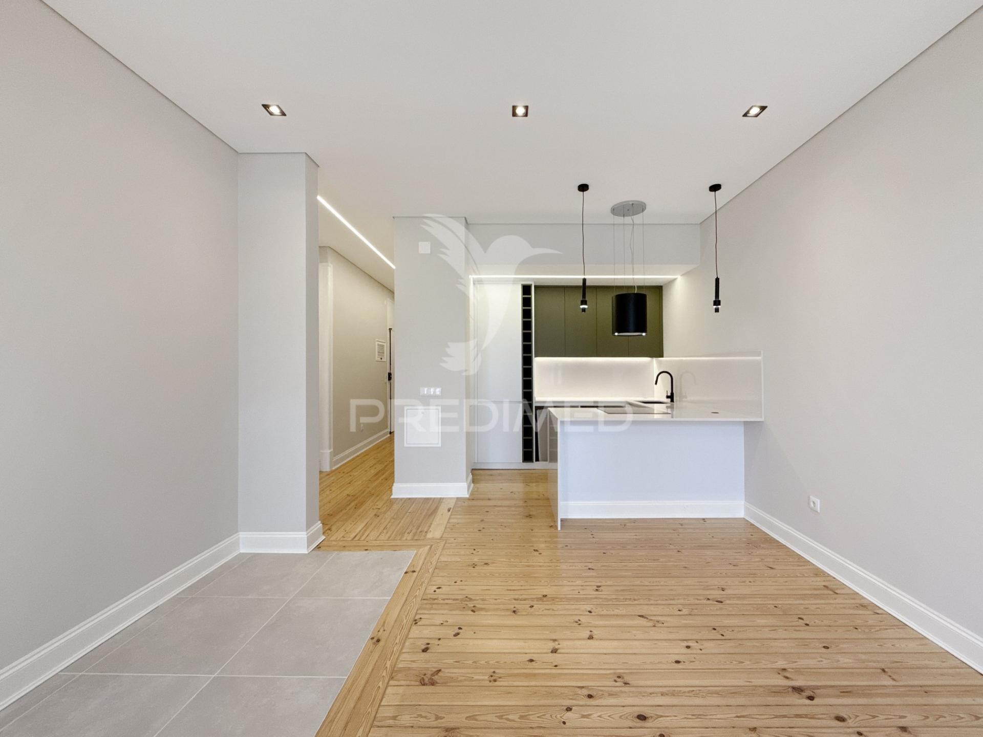 T3 totalmente renovado em lisboa - areeiro