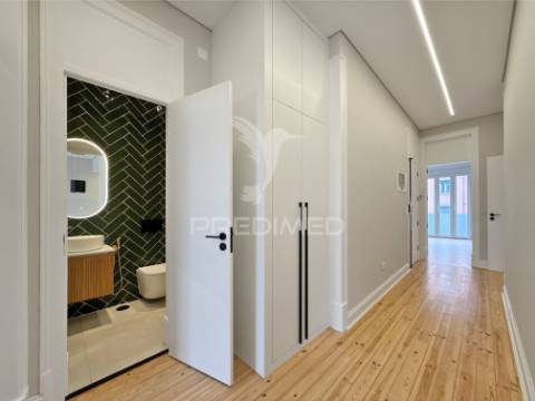 T3 totalmente renovado em lisboa - areeiro