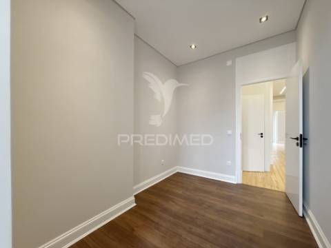 T3 totalmente renovado em lisboa - areeiro