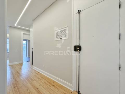 T3 totalmente renovado em lisboa - areeiro