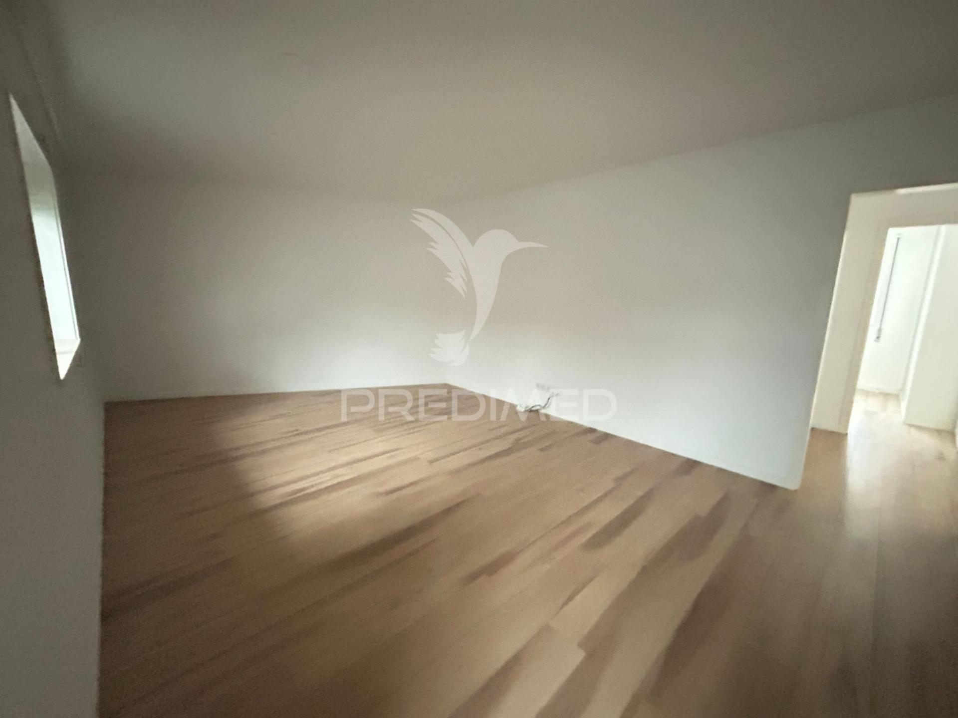 Apartamento t2 em esgueira