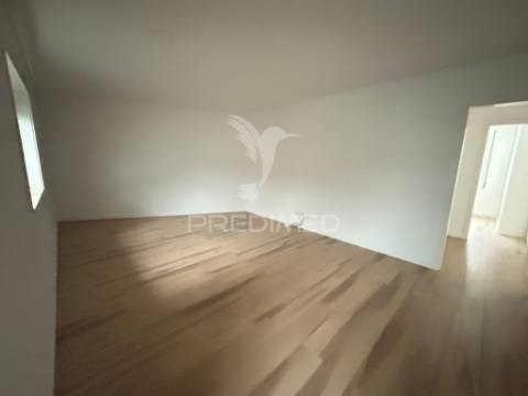 Apartamento t2 em esgueira