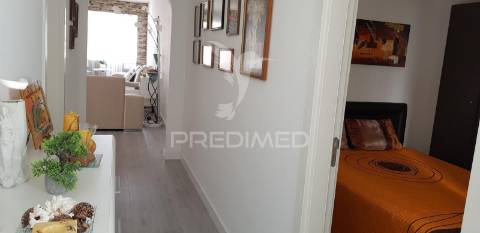 Penthouse exclusiva t2+2 com terraço privativo – no coração de albufeira