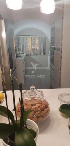 Penthouse exclusiva t2+2 com terraço privativo – no coração de albufeira