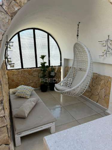 Penthouse exclusiva t2+2 com terraço privativo – no coração de albufeira