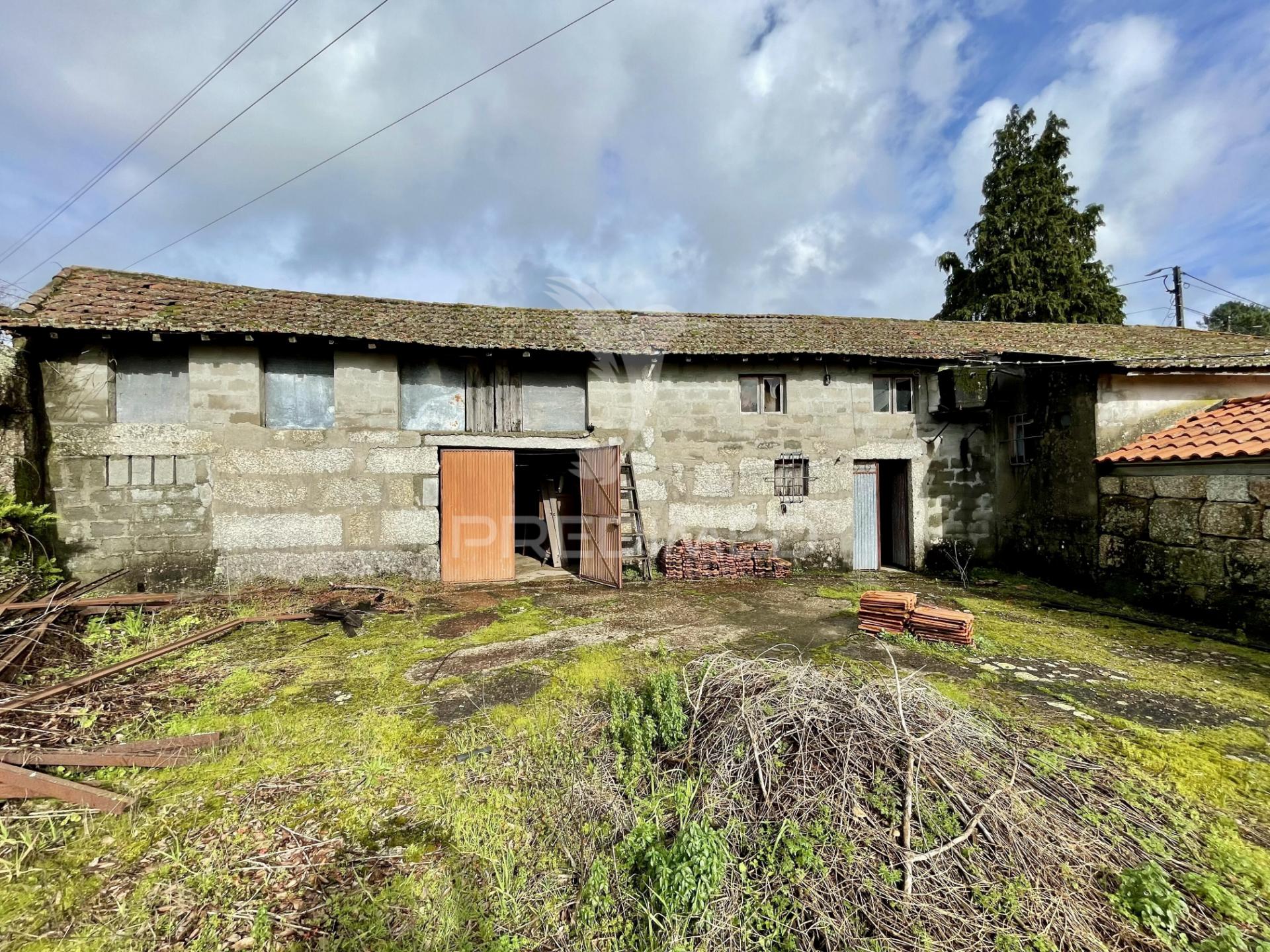 Casa de campo - para recuperação - lugar de reguengo - boim - lousada