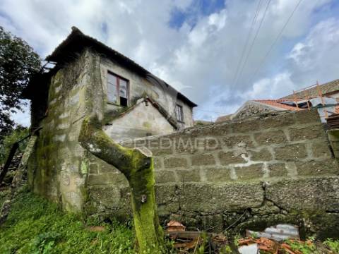 Casa de campo - para recuperação - lugar de reguengo - boim - lousada