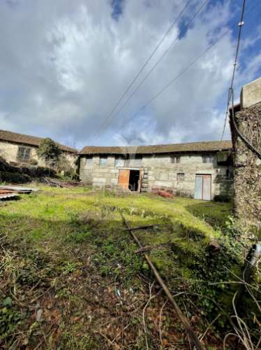 Casa de campo - para recuperação - lugar de reguengo - boim - lousada