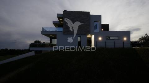 Terreno na lameira com projecto de construção