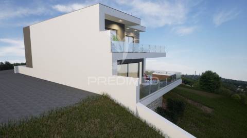 Terreno na lameira com projecto de construção