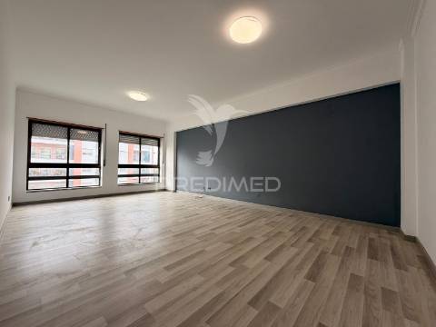 Apartamento t4 - monte belo norte - setúbal