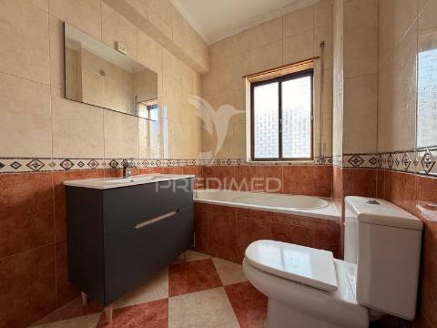 Apartamento t4 - monte belo norte - setúbal
