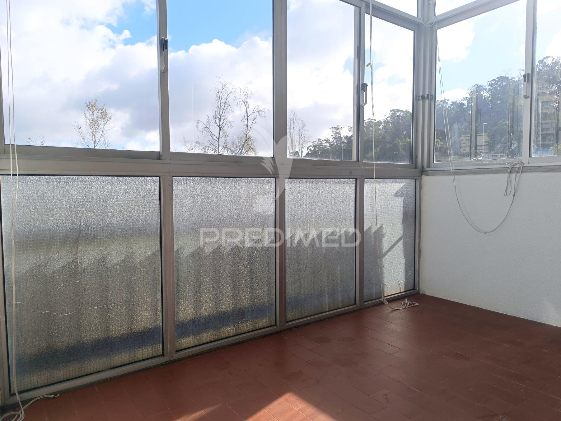 Apartamento t4 | são domingos de benfica