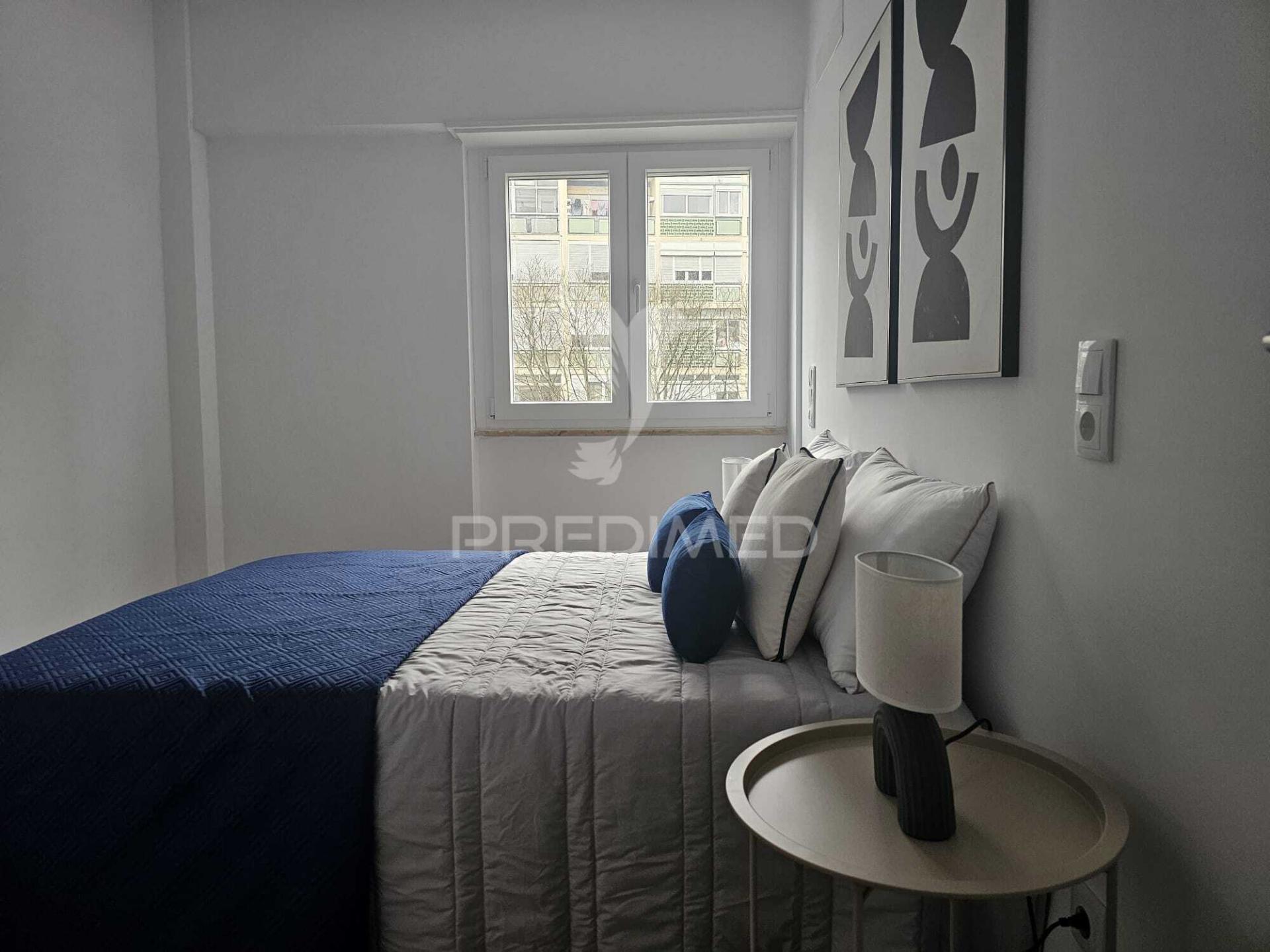 Apartamento t3 benfica, totalmente remodelado e mobilado