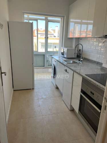 T2 renovado, equipado, benfica, lisboa.