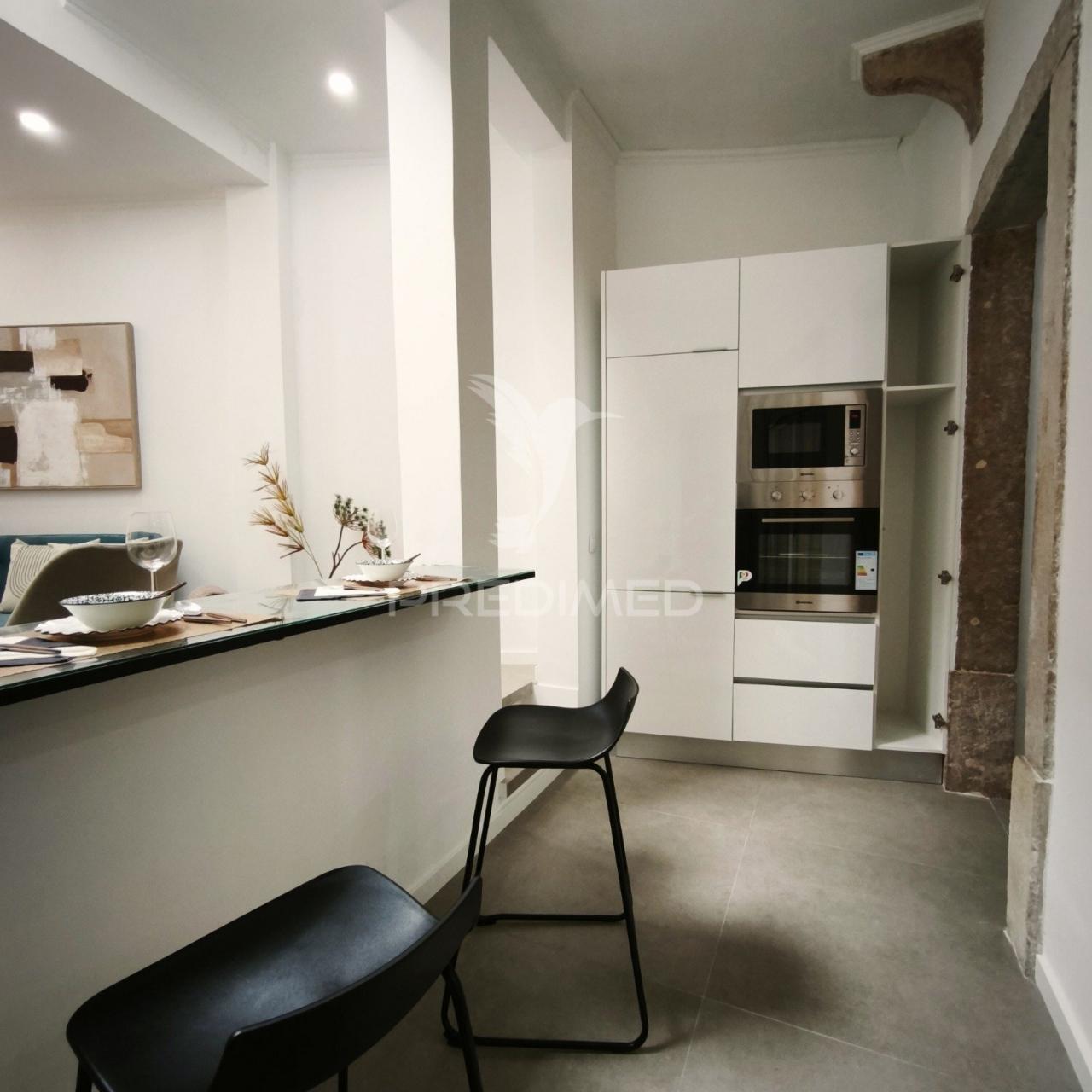 Apartamento t3 remodelado  totalmente remodelado penha de frança