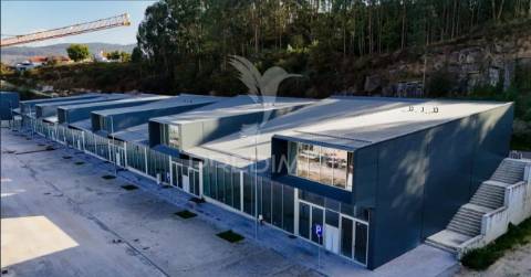 Armazém / loja para arrendamento em azurém – guimarães