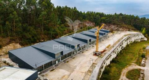 Armazém / loja para arrendamento em azurém – guimarães