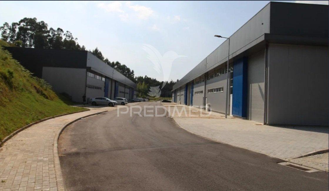 Armazém para arrendamento em azurém – guimarães