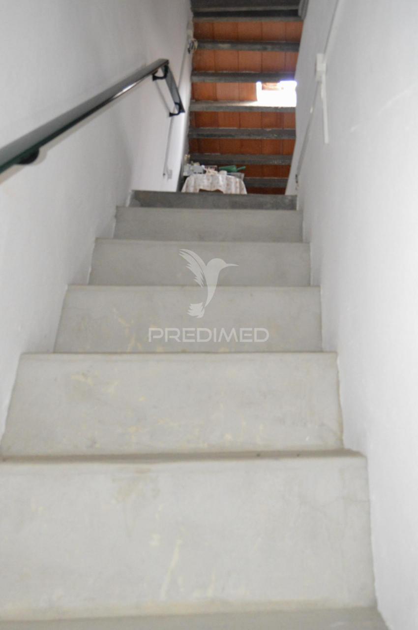 Prédio com excelente localização junto ao jardim em campo maior