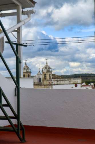 Prédio com excelente localização junto ao jardim em campo maior