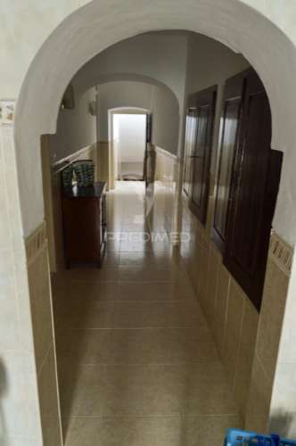 Prédio com excelente localização junto ao jardim em campo maior