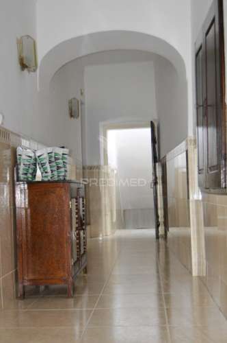 Prédio com excelente localização junto ao jardim em campo maior