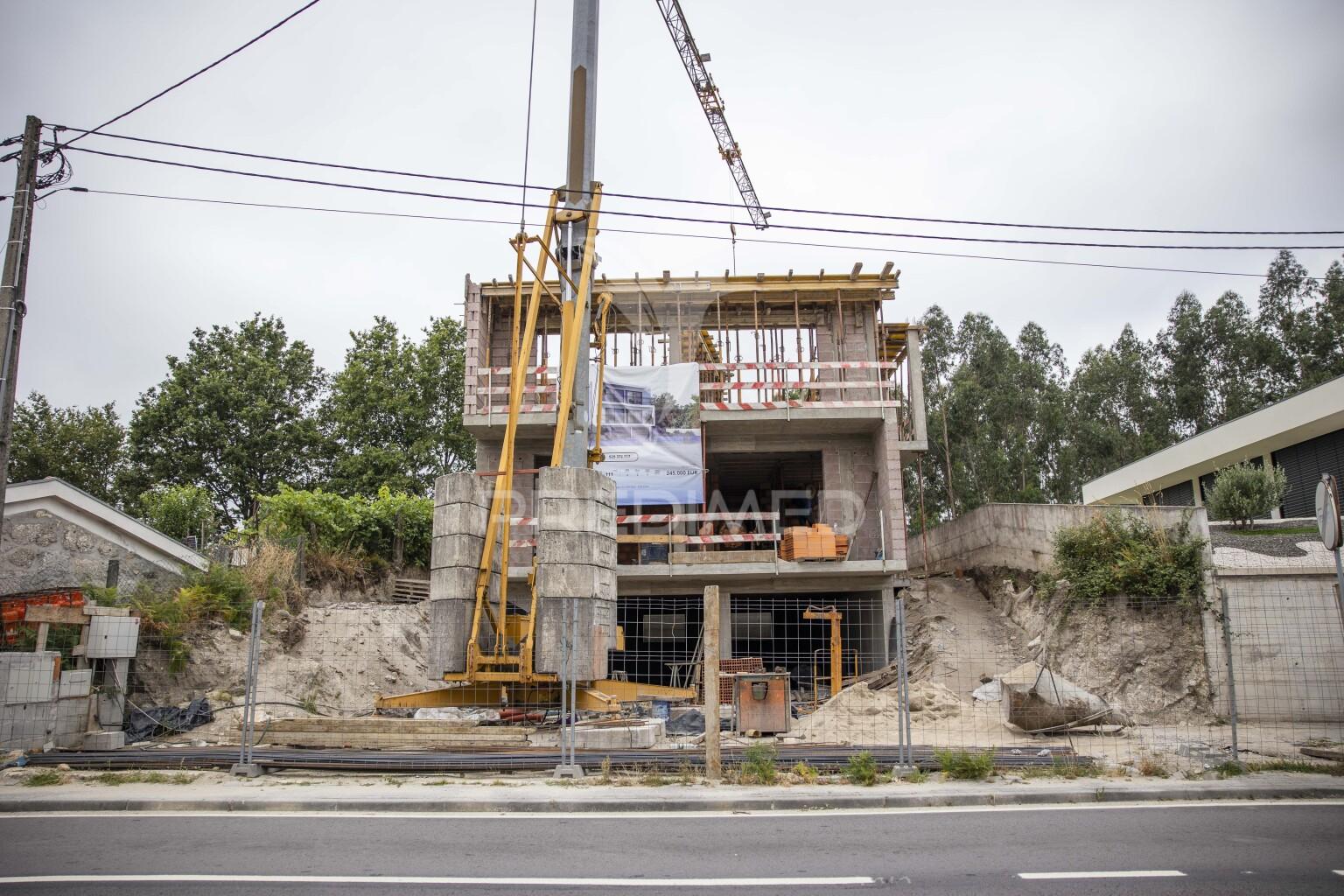 Andar moradia em estorãos