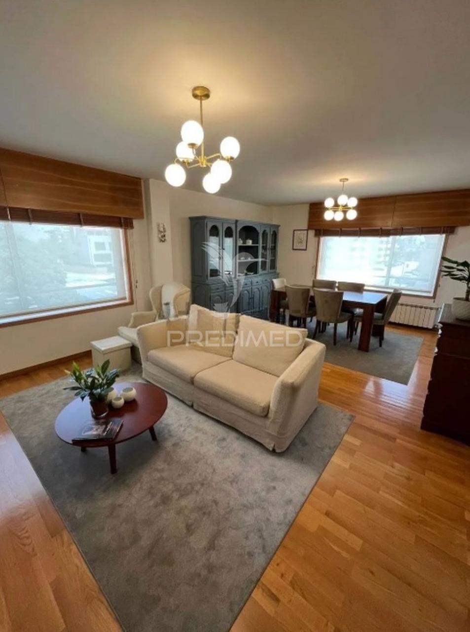 Vende-se apartamento t2 mobilado em leça da palmeira - 1º linha do mar