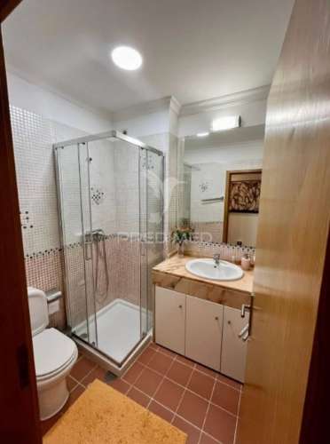 Vende-se apartamento t2 mobilado em leça da palmeira - 1º linha do mar