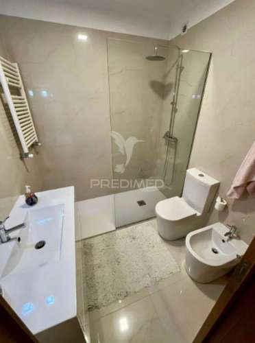 Vende-se apartamento t2 mobilado em leça da palmeira - 1º linha do mar