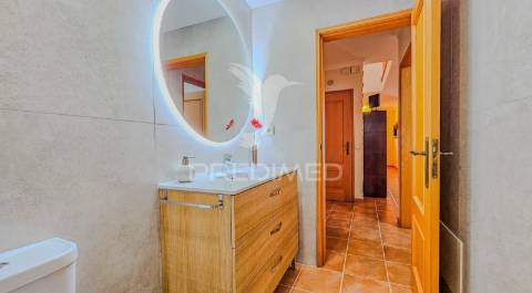 Moradia t3 charmosa com espaço exterior em ferragudo