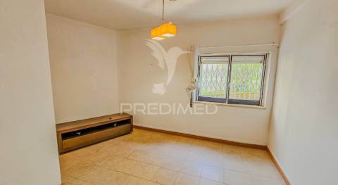 Apartamento t1 , avenida 25 de abril, portimão