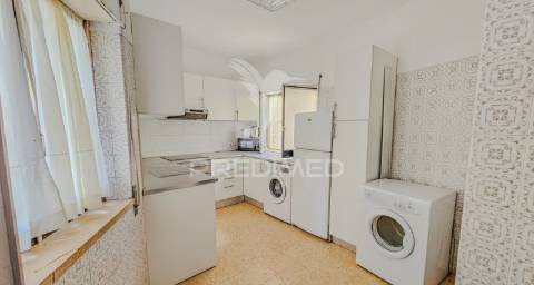 Apartamento t1 , avenida 25 de abril, portimão