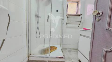 Apartamento t1 , avenida 25 de abril, portimão