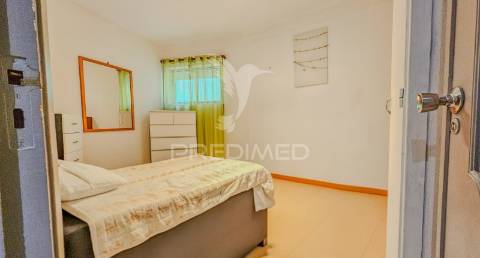 Apartamento t1 , avenida 25 de abril, portimão