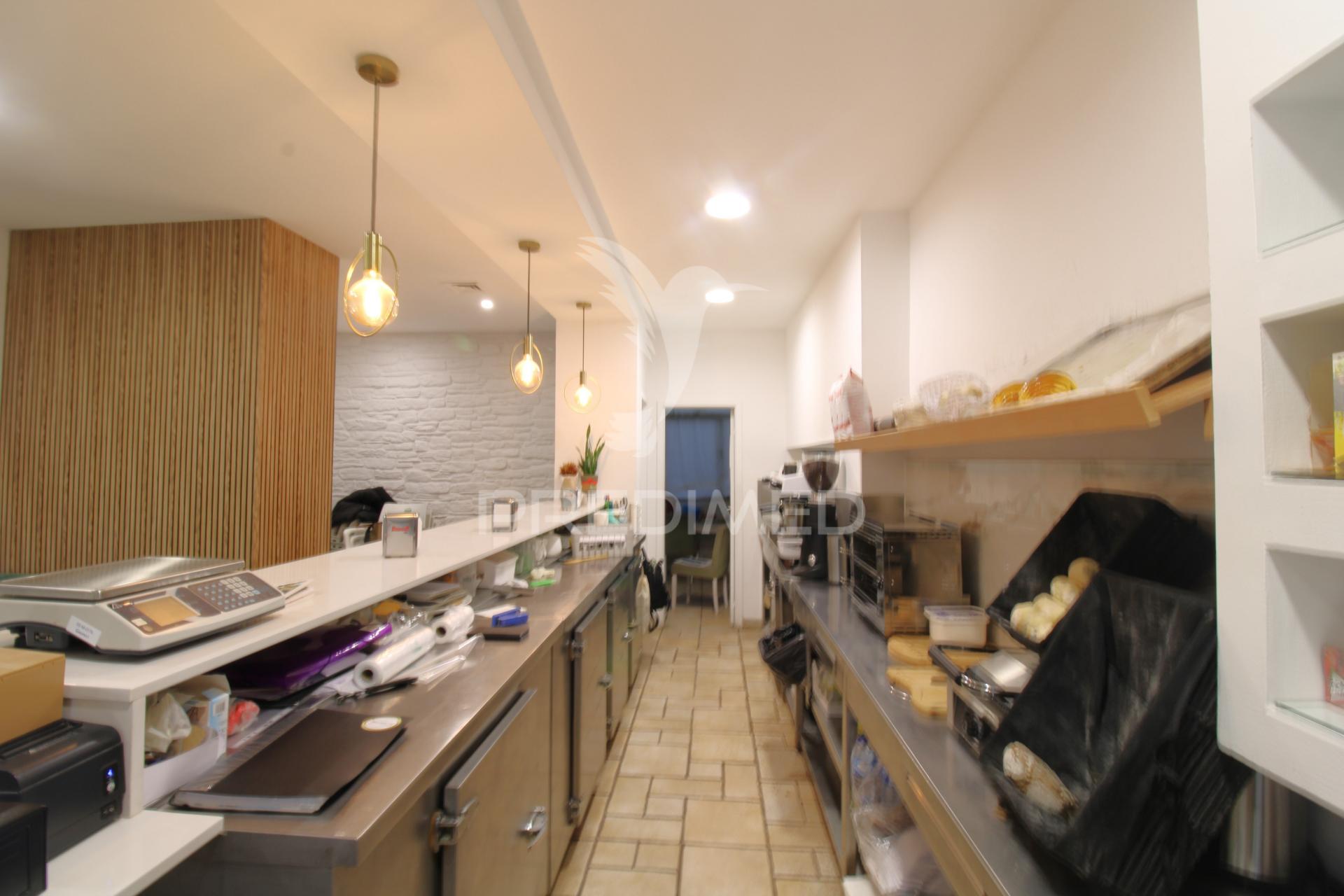 Trespasse de café e salão de chá em ermesinde