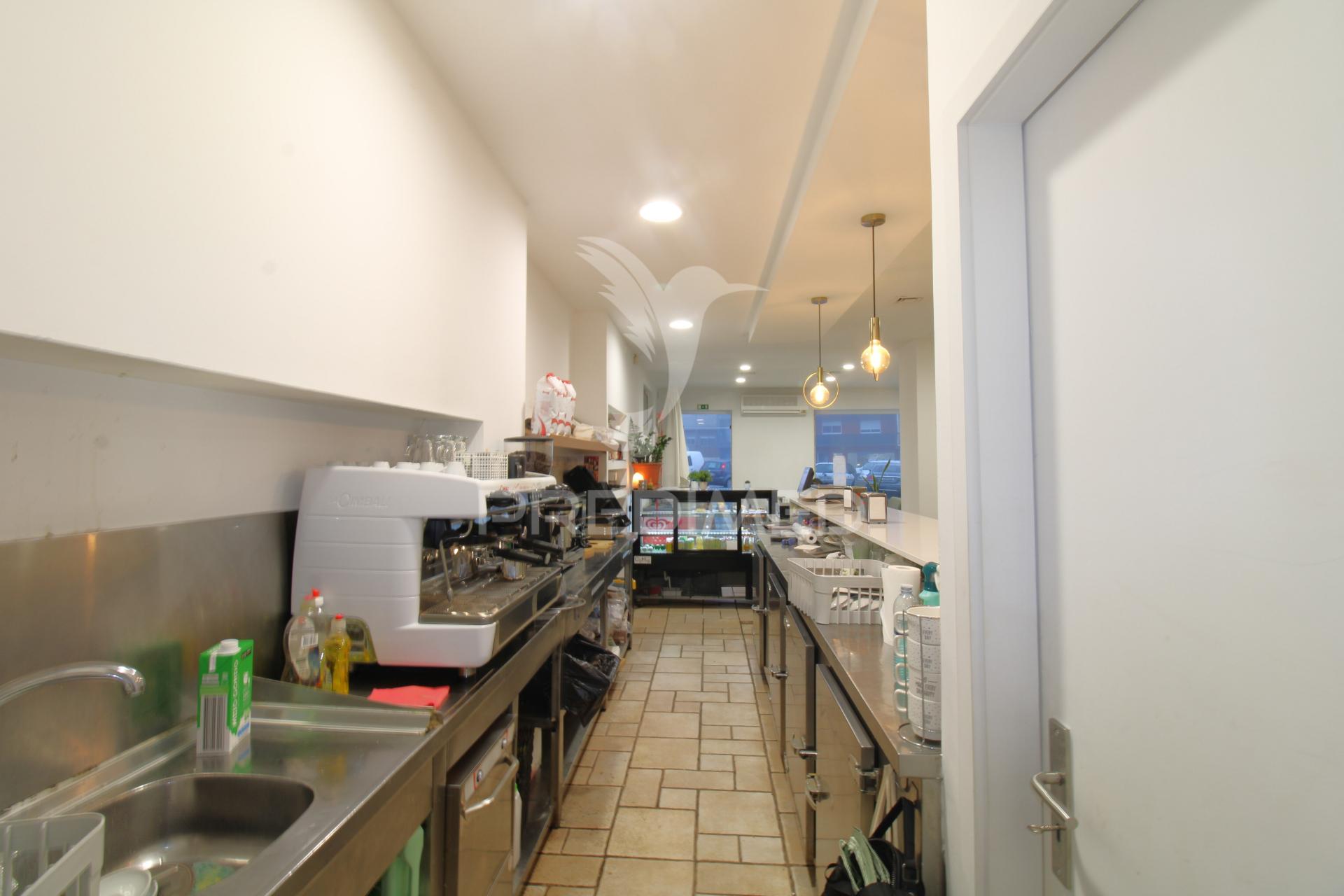 Trespasse de café e salão de chá em ermesinde