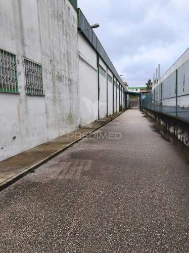 Armazém zona industrial de oiã