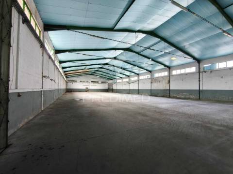 Armazém zona industrial de oiã