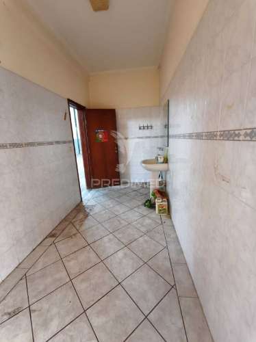 Armazém zona industrial de oiã